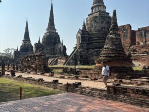 ワット・プラシーサンペットに並ぶ三基の仏塔